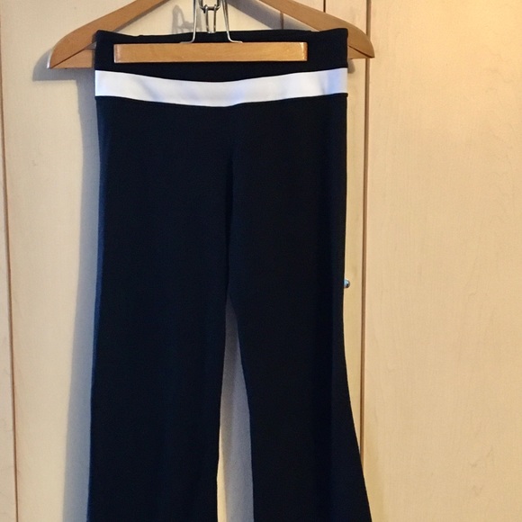 Lululemon Groove Black Yoga Pants with White - Picture 2 of 6